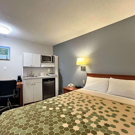 Econo Lodge Motel Village Calgary Luaran gambar