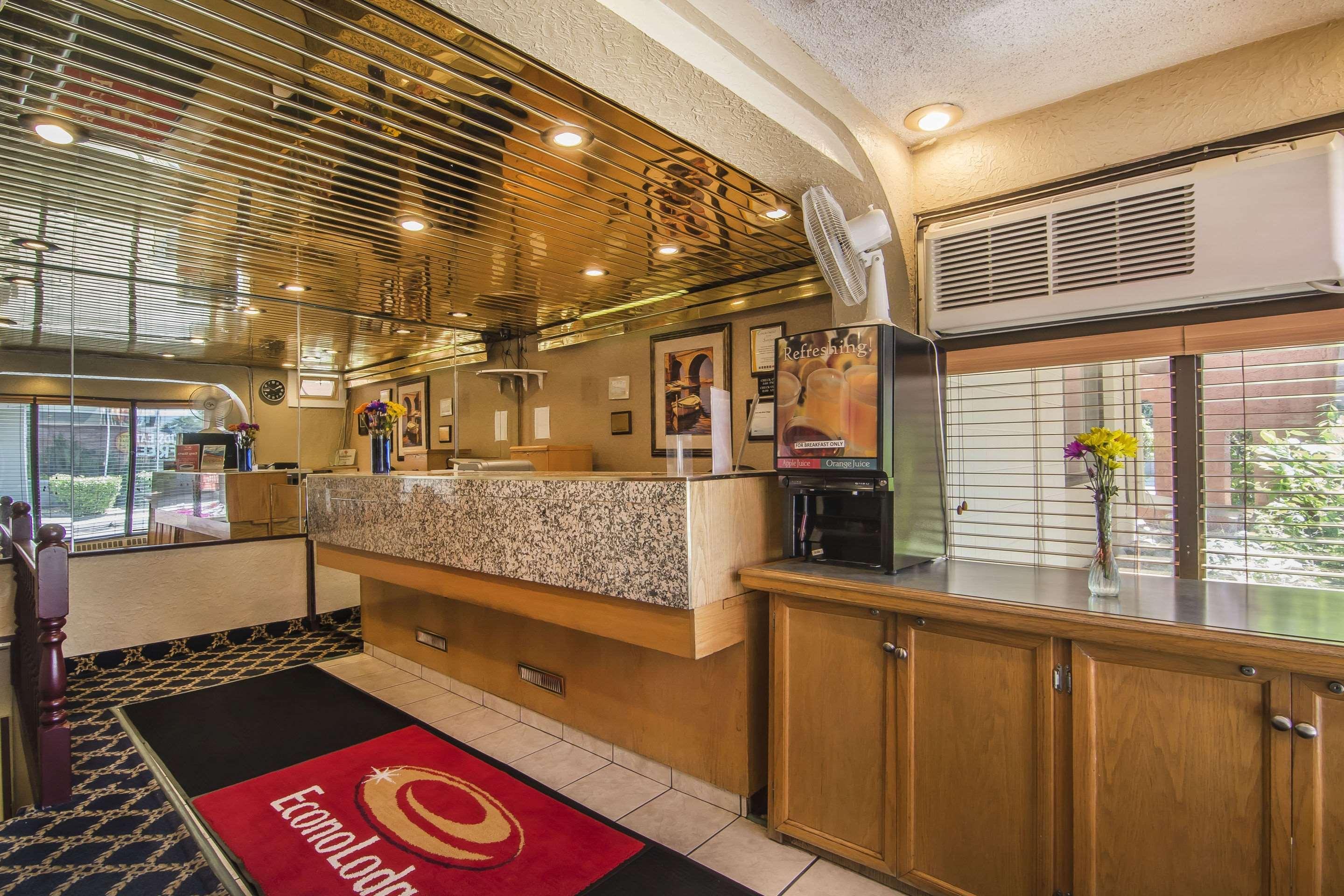 Econo Lodge Motel Village Calgary Luaran gambar