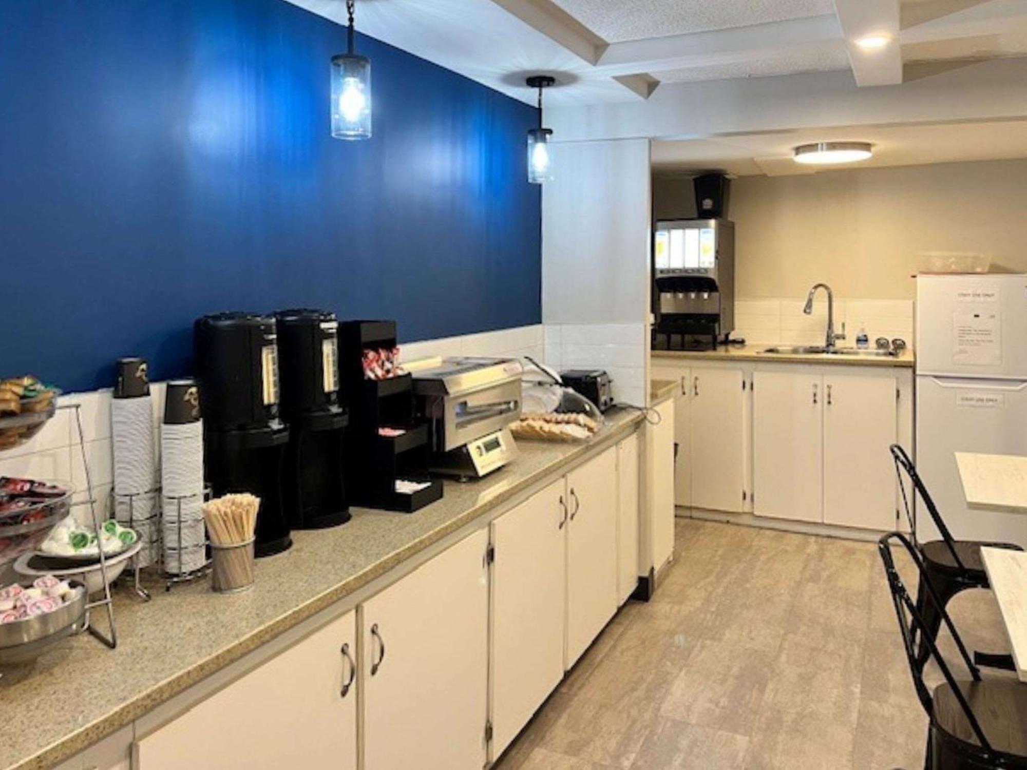 Econo Lodge Motel Village Calgary Luaran gambar