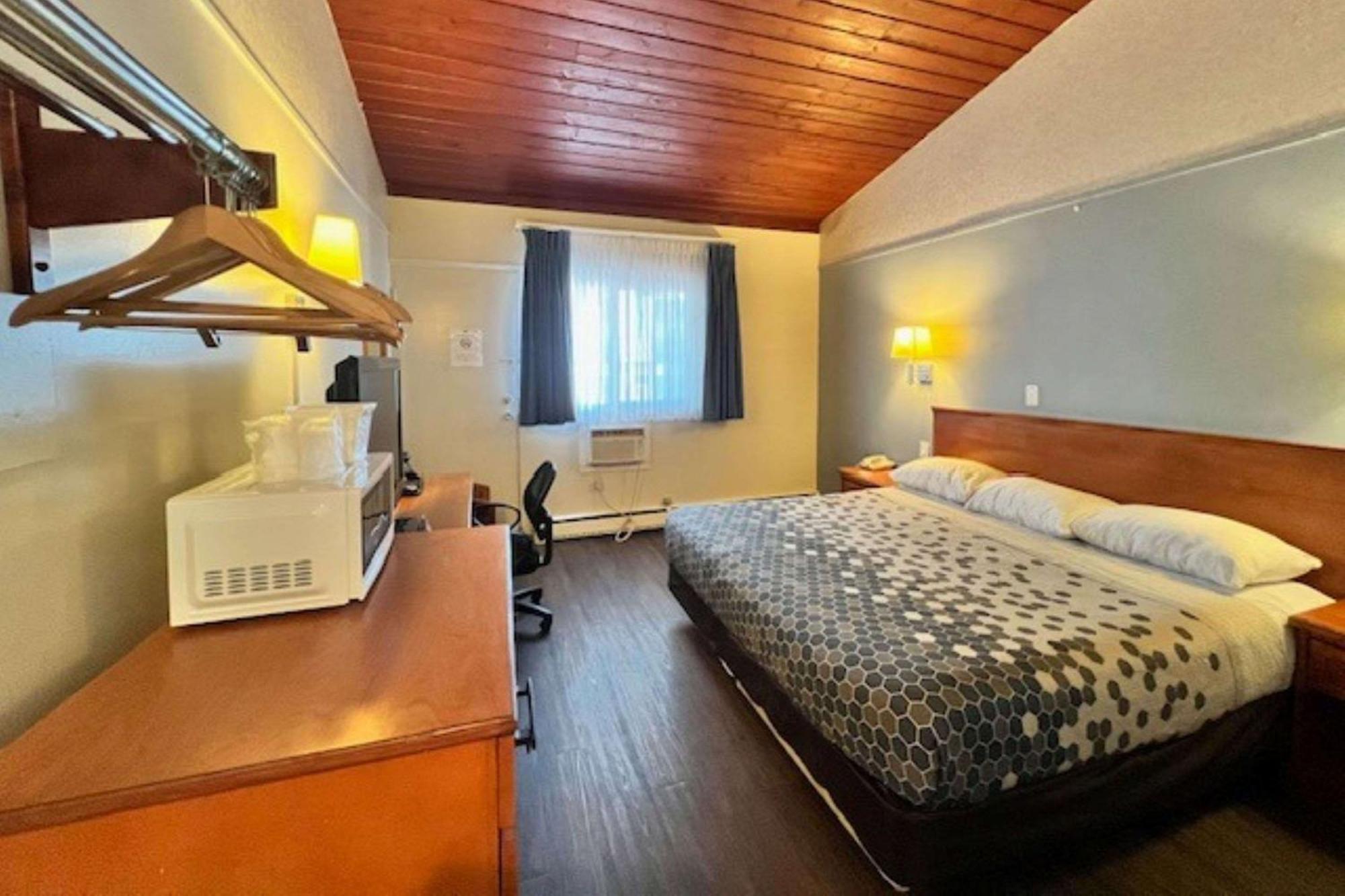 Econo Lodge Motel Village Calgary Luaran gambar