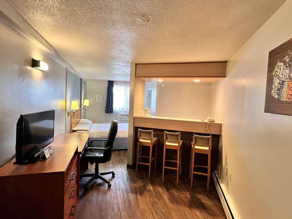 Econo Lodge Motel Village Calgary Bilik gambar