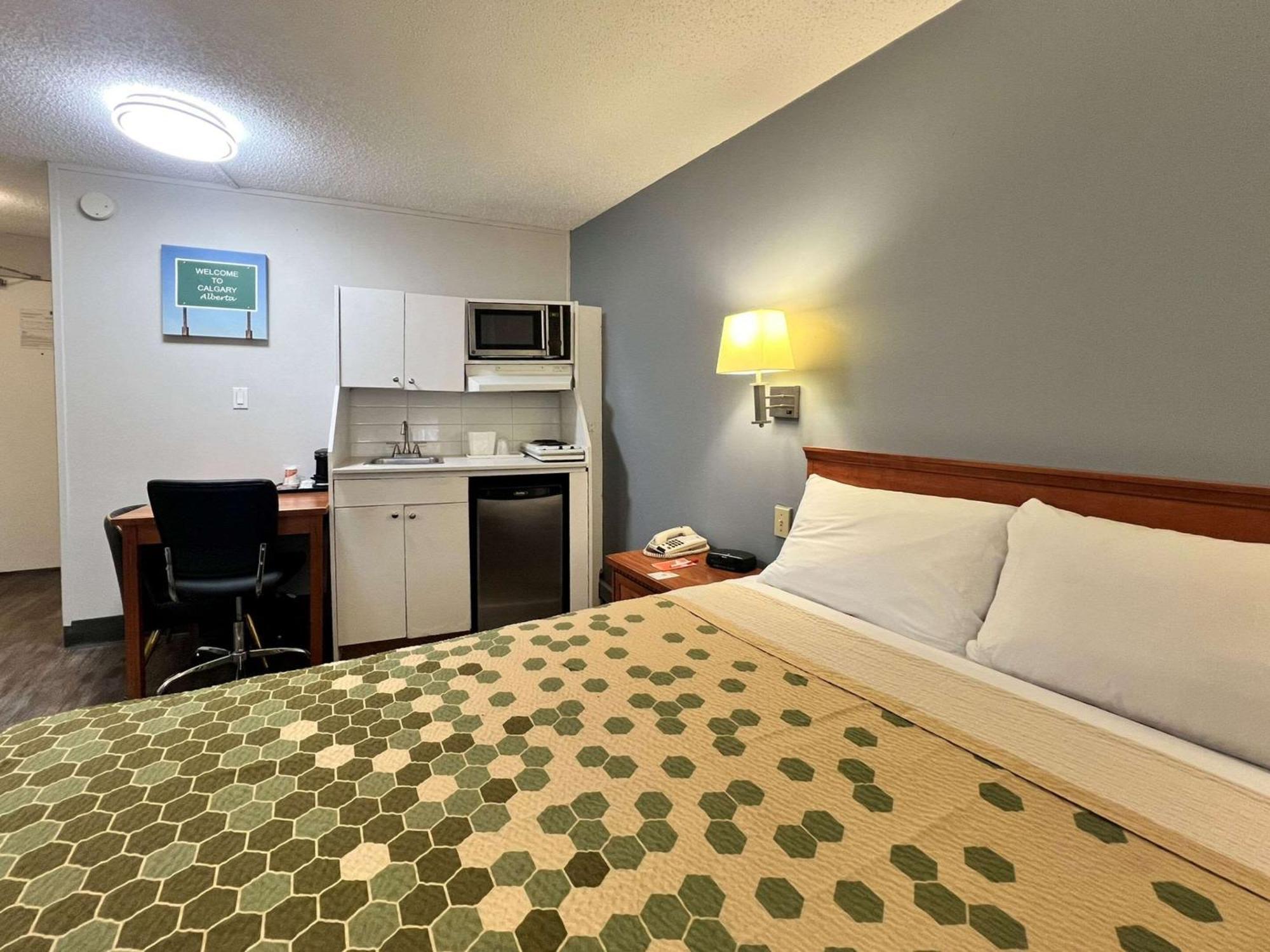 Econo Lodge Motel Village Calgary Luaran gambar